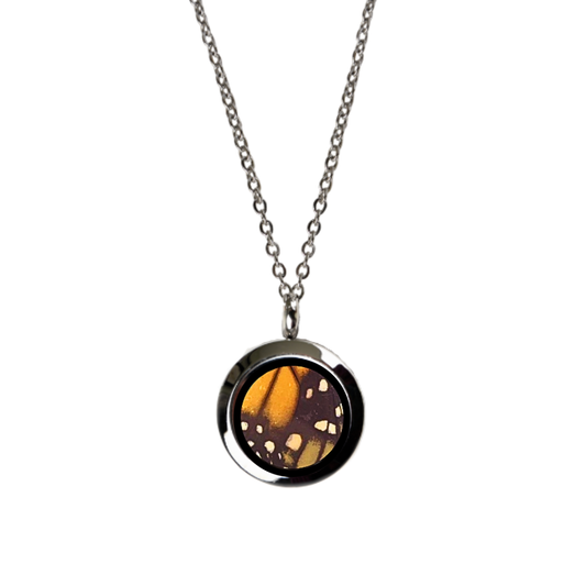 Monarch Butterfly - Round Pendant (Copy)